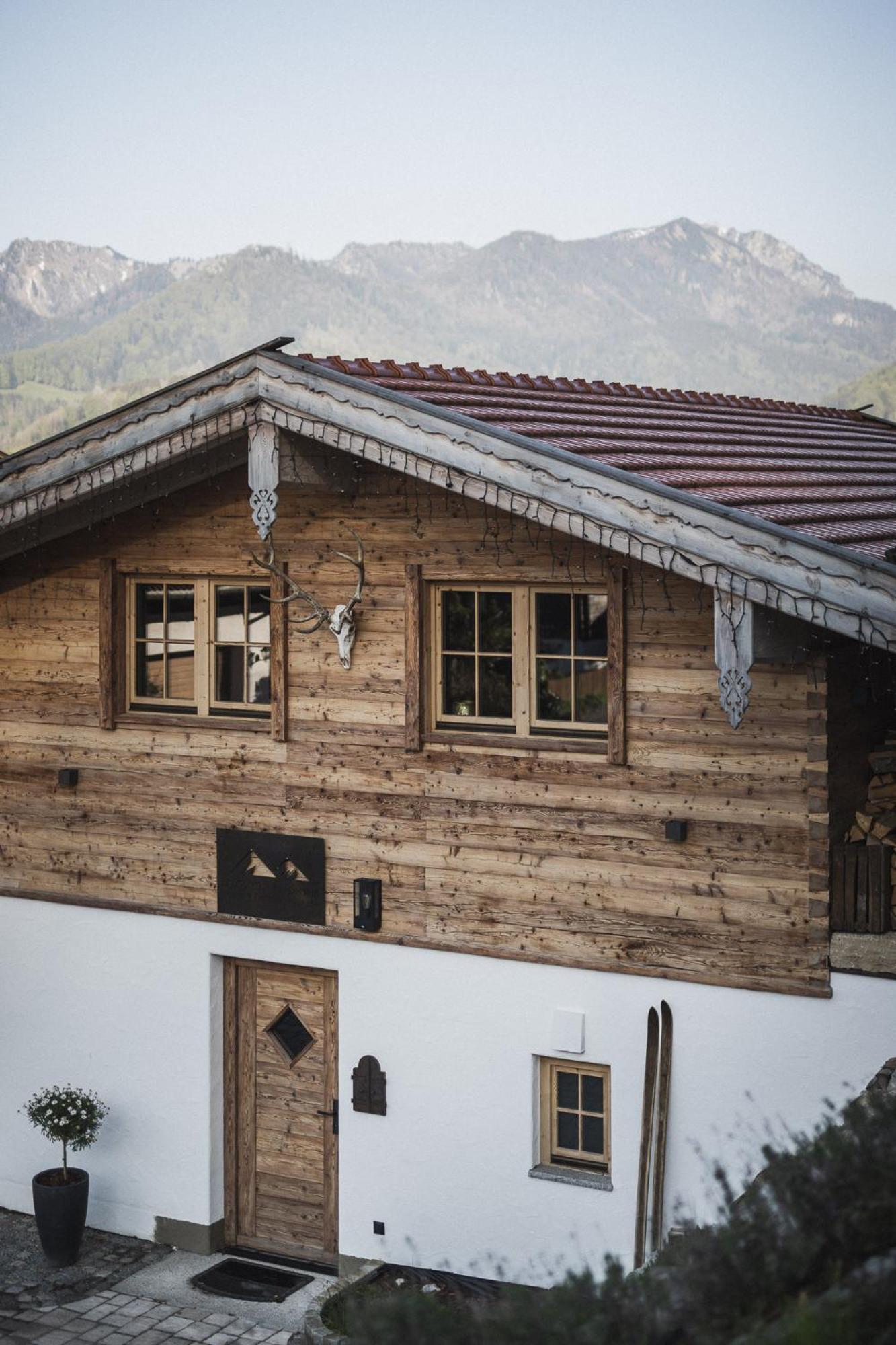 Bergsucht-Ruhpolding, Traumlage Am Sonnigen Suedhang, Kostenlose Parkplaetze, Schnelles Wlan, Ruhige Sackgasse, Netflix Inklusive Exterior photo